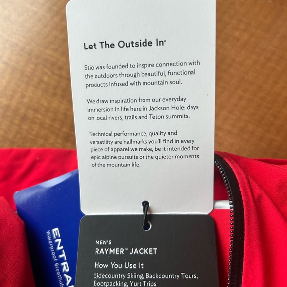 Stio Men's 100% Nylon Rain Jacket Red Waterproof Pockets Soft Shell Full Zip XL - Picture 10 of 14